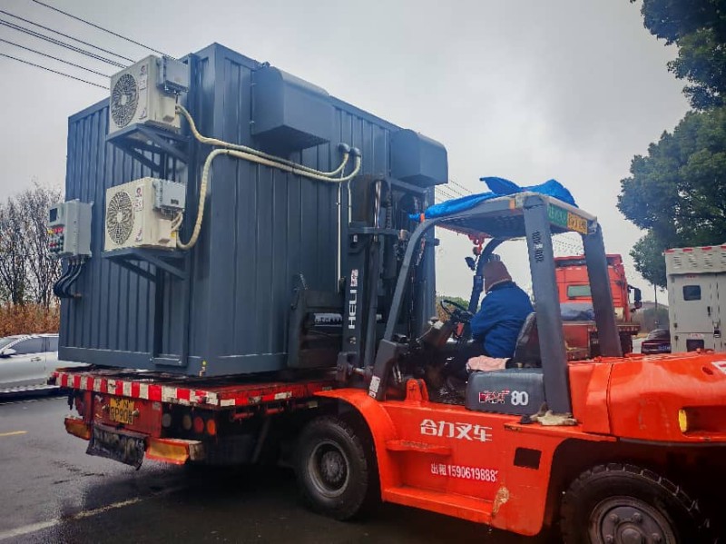 27 februarie 2026: Livrare containere cu butelii de gaz antiexplozive în aer liber, personalizate pentru client